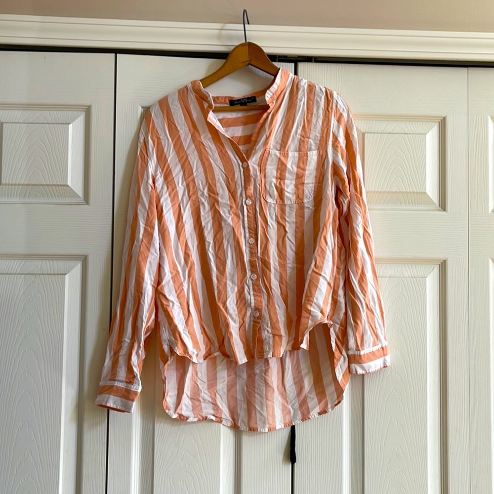 Peach and white button up size L